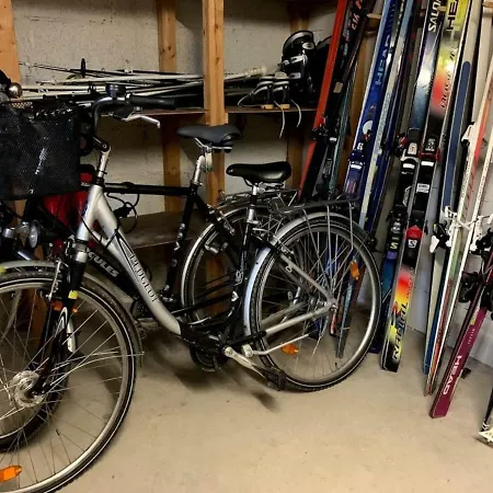 Appartement Supergemuetlich - Mitten In Der - Netflix - Mountainbike *