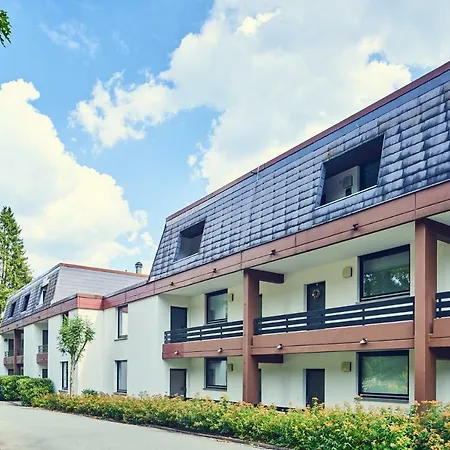 Supergemuetlich - Mitten In Der - Netflix - Mountainbike